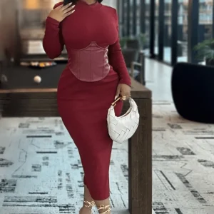 Robe longue Burgundy à manches longues détails corset