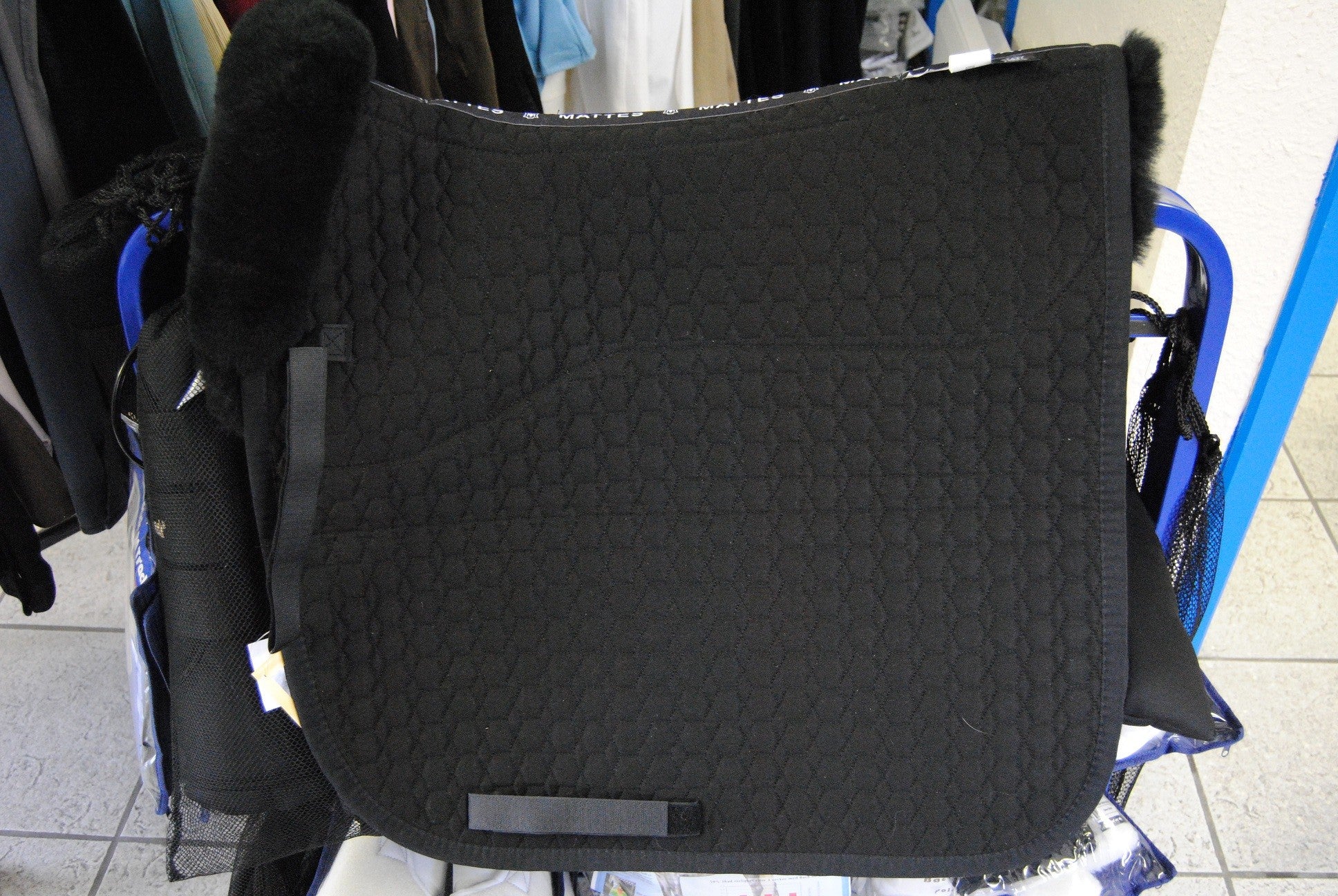 Chabraque simple Mattès avec mouton – Image 2