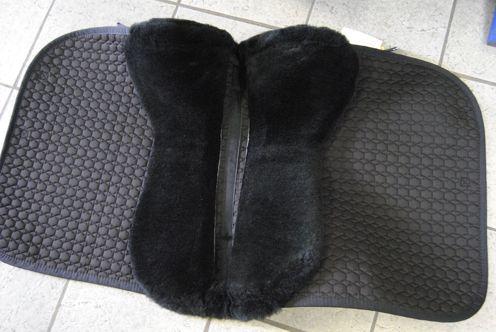 Chabraque simple Mattès avec mouton – Image 3