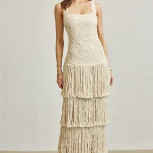 Robe longue à franges à plusieurs niveaux brodée de fleurs