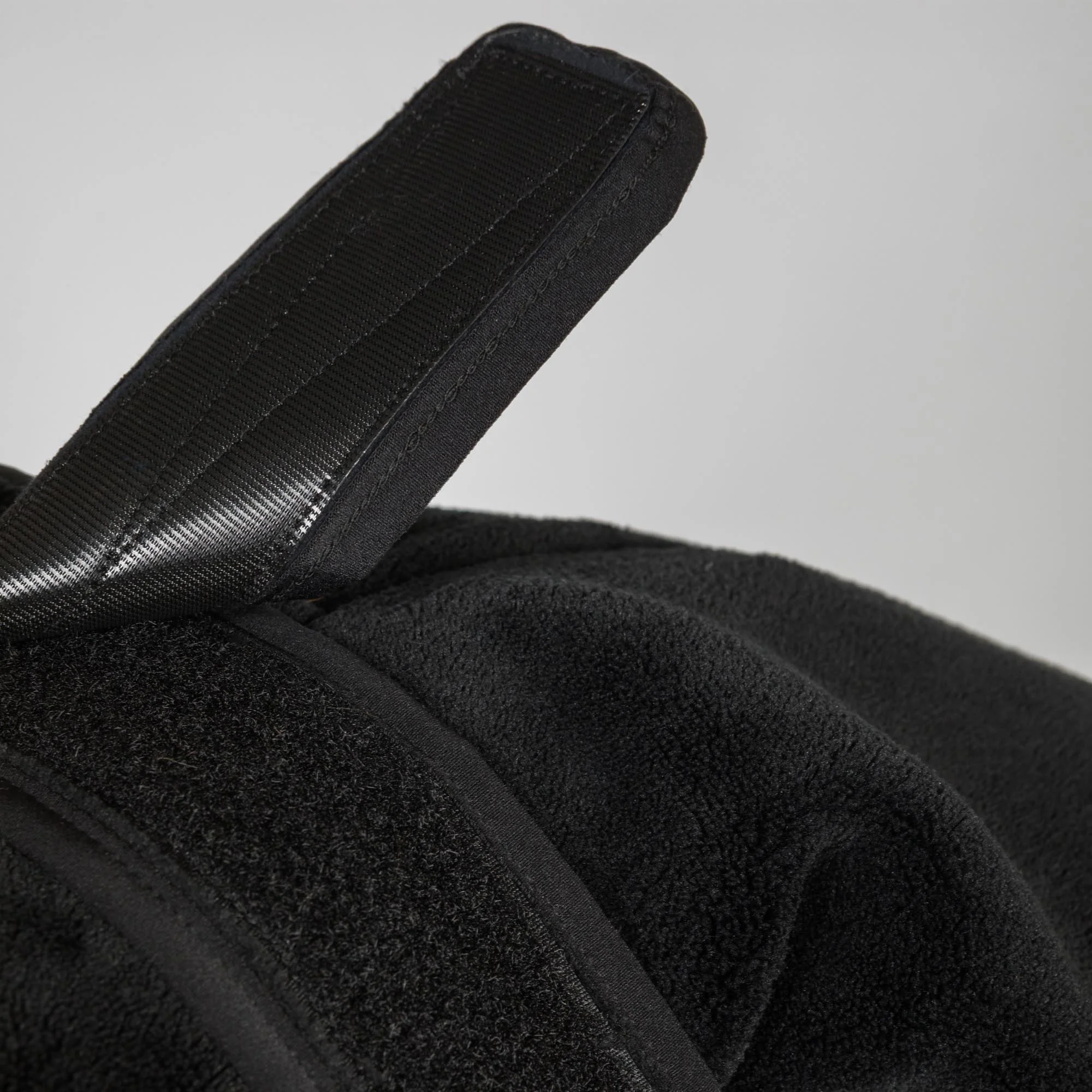 Manteau BAY Séchage Rapide pour Chien – Queue Basse - Back on Track – Image 7