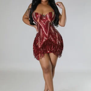 Robe de fête à bretelles pailletée avec frange rouge