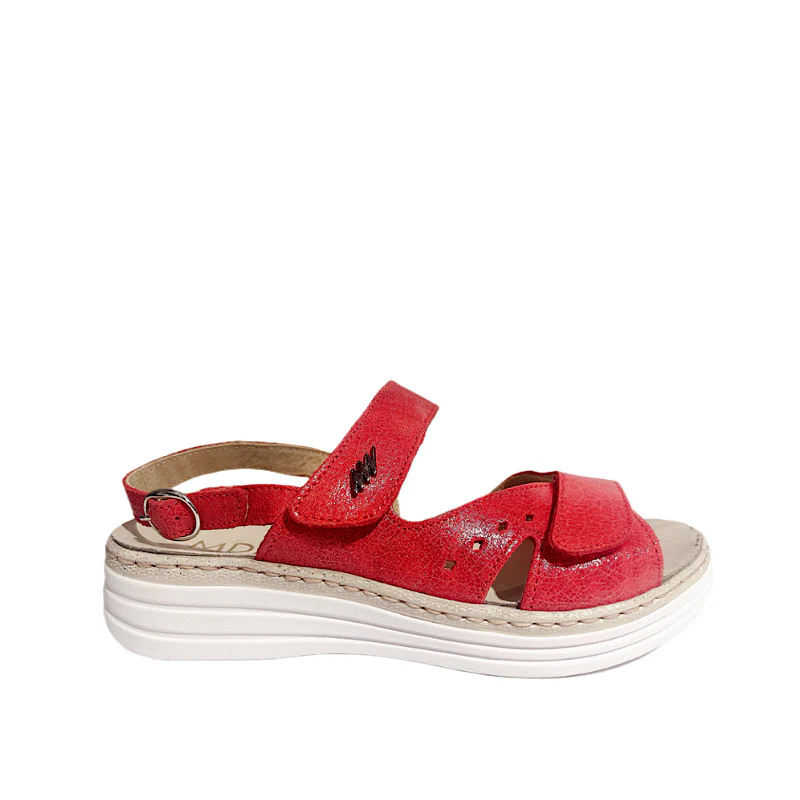 Nouveau! Sandales en cuir rouge