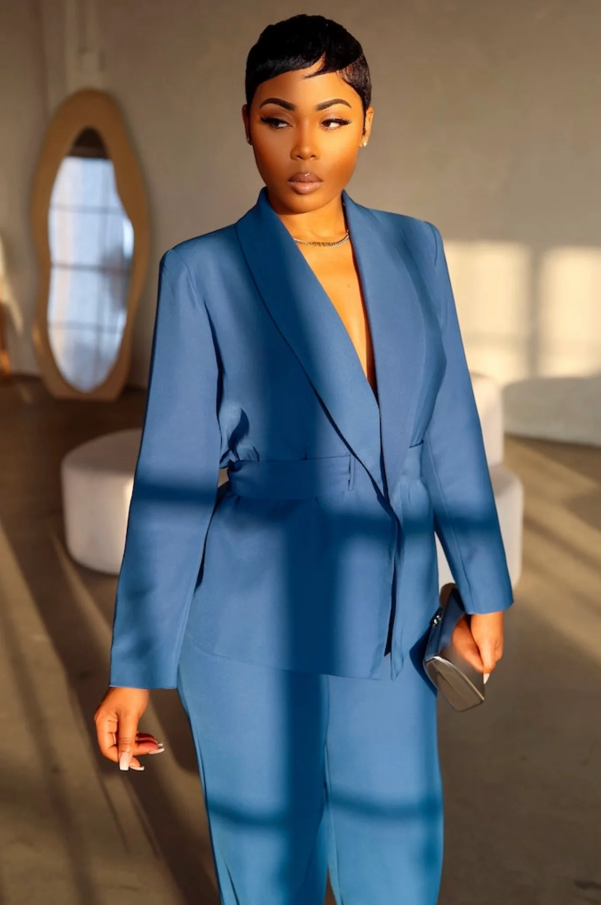 Ensemble veste blazer bleu a ceinture et pantalon – Image 2