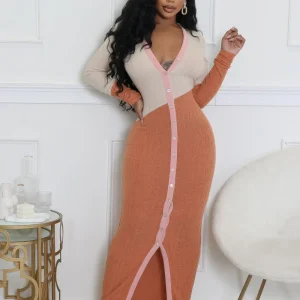 Robe longue extensible à manches longues boutons devant
