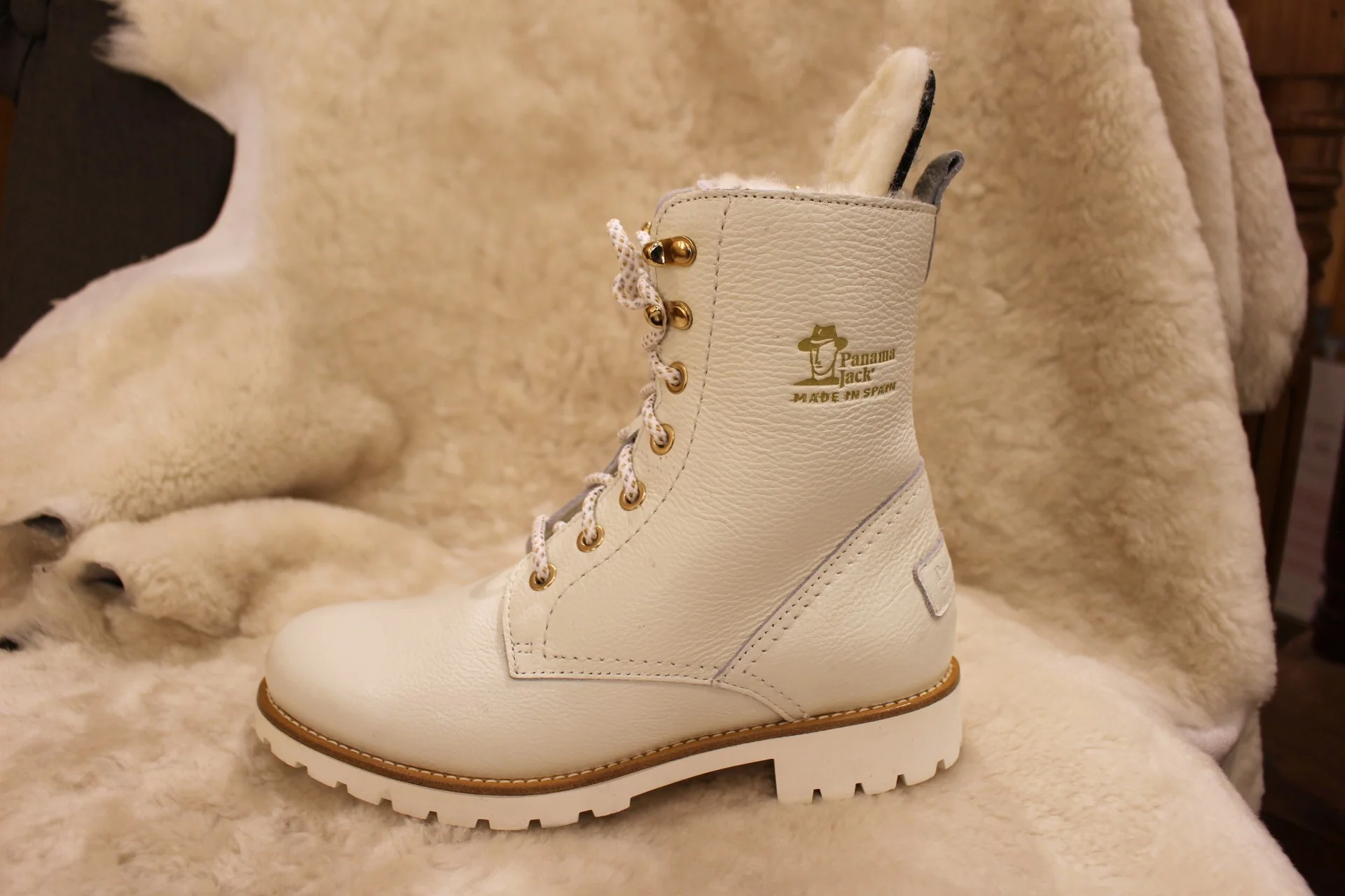 FARA IGLOO TRAVELLING – Image 7