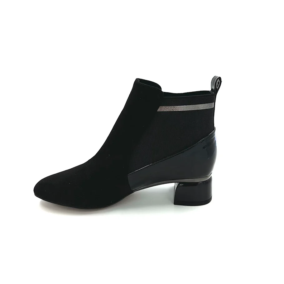 DISPONIBLE EN LIGNE SEULEMENT - J.RENEÉ - FRESCURA - BOTTES À TALONS - SUEDE / PATENT – Image 2