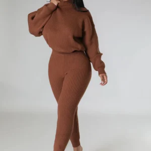 Ensemble deux pièces pantalon haut tricot à col roulé manche longue