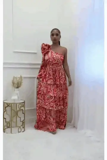 Robe longue détail volants non extensible une épaule