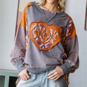 HAUT À CAPUCHE PATCHWORK EN FORME DE CŒUR D'AMOUR DÉLAVÉ LSS0475_5